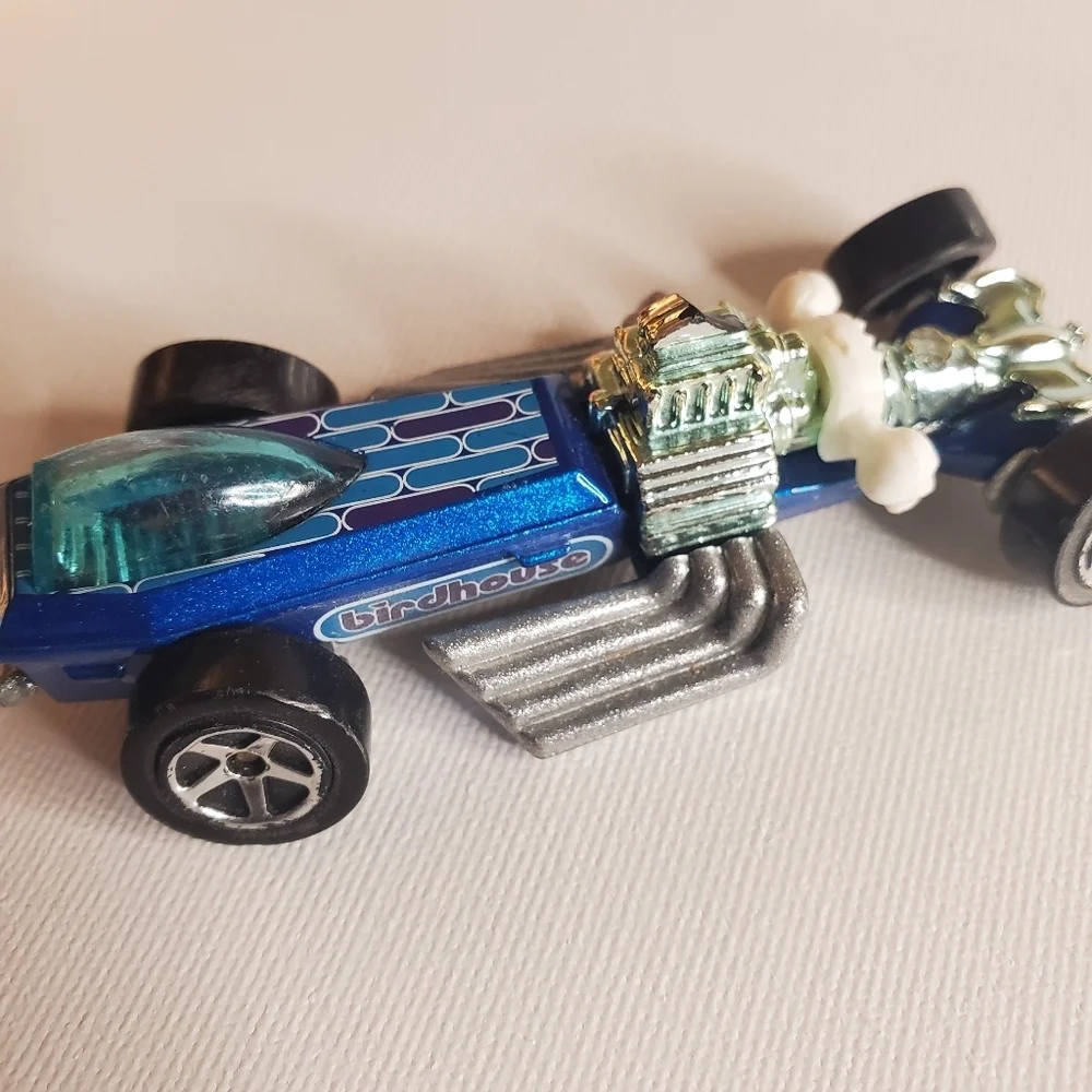 Vintage 1994- Birdhouse Hot Wheels